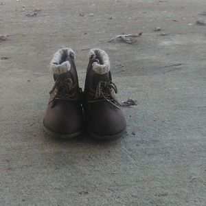 Toddler's boots